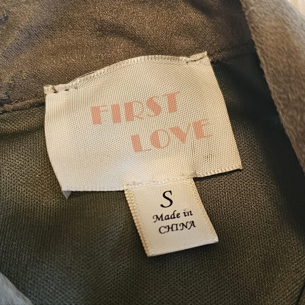 First Love - Elegant Olive Green Sleeveless Dress - Picture 8 of 8